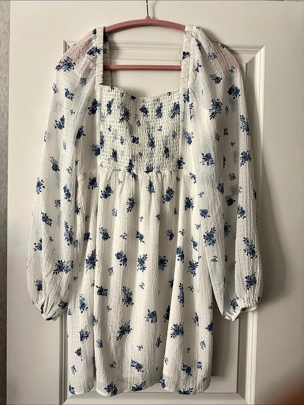 Gina Tricot Floral Dress in White & Blue Size Medium Like New